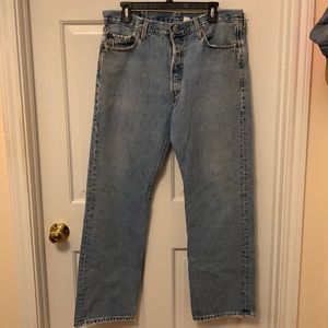 Vintage Levi’s 501 men’s jeans